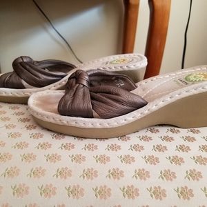 Earth Spirit wedge sandals size 7.5